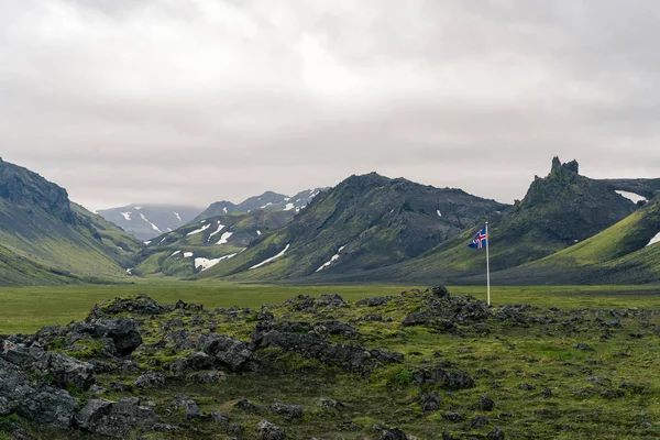 IJslandse vulkanische hoogland landschap, — Stockfoto