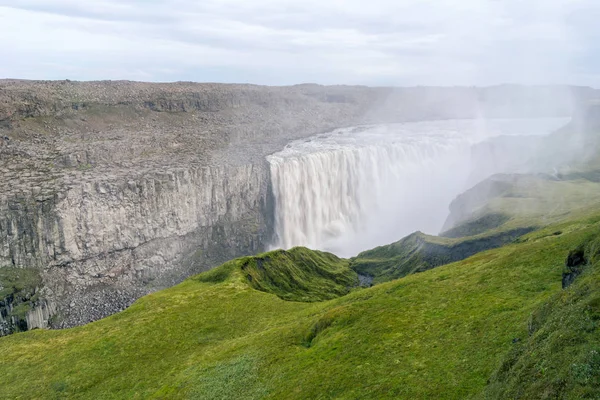 Majestætiske Dettifoss vandfald - Stock-foto