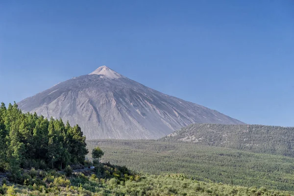 Scenic view of Mount Teide volcano rising from sea level up to 3718 meters (12198 ft). Tenerife, Canary Islands. — Stock Photo, Image