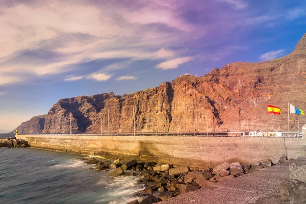 Falaises monumentales Los Gigantes, Ténérife . — Photo