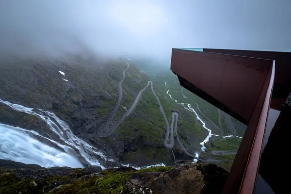 Kända norska bergsväg Trollstigen — Stockfoto