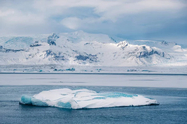 Winters Landschap Aanblik Van Populaire Gletsjer Lagune Met Veel Kleine — Stockfoto