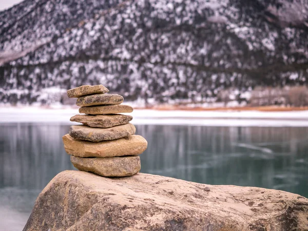 Rock Cairn in Winter with Snow — Stock Photo, Image