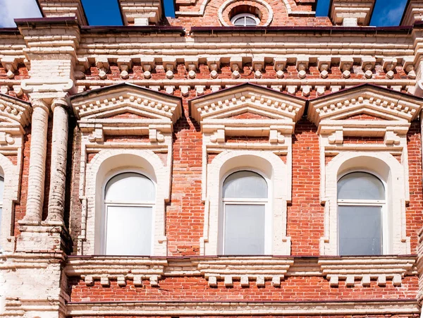 Roter Altbau — Stockfoto