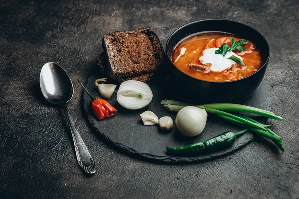 Soupe Russe Traditionnelle Ukrainienne Bortsch Avec Des Ingrédients Des Épices — Photo