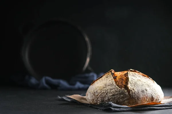 Homemade Whole Grain Bread Dark Napkin Dark Background Copy Space — Stock Photo, Image