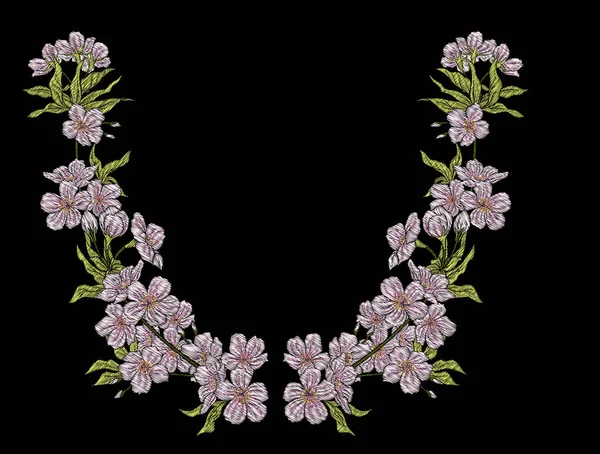 Nakış. Çiçek ve yaprak işlemeli tasarım öğeleriyle