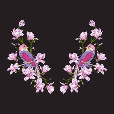 Nakış. Manolya çiçek tasarım öğeleriyle işlemeli bir