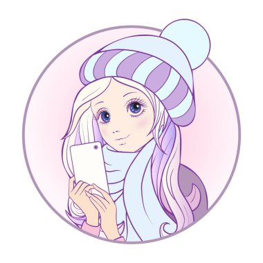 Genç güzel kız ile uzun kış şapka duymak ve eşarp kendini yaratır