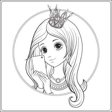 Genç güzel kız uzun ile duymak ve baş annesi Prenses tacı