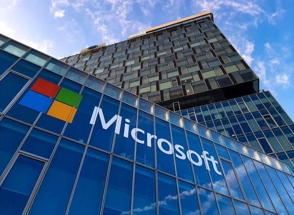 Sede de Microsoft en Bucarest, Rumania — Foto de Stock