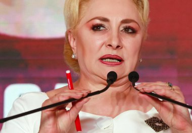 Viorica Dancila - cumhurbaşkanlığı görev için yarış - Romen p
