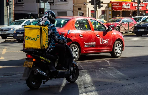 Bükreş'te Uber taksisi, Romanya — Stok fotoğraf