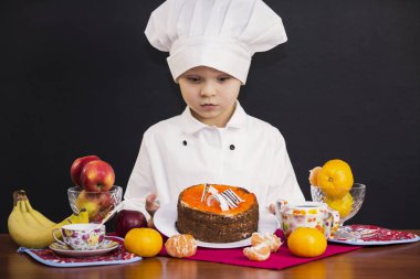  meyveli kek pişmiş çocuk Şef