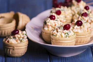 Sebze ile doldurulmuş tartlets