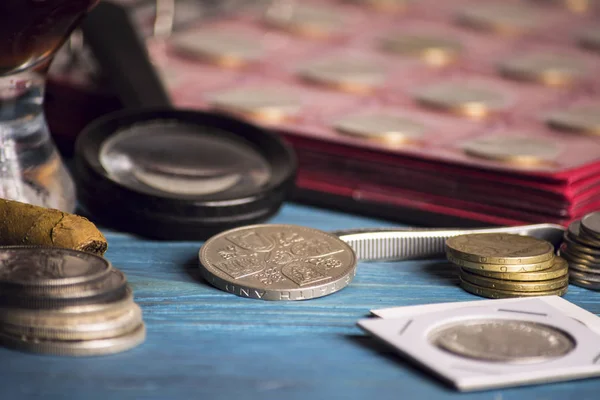 Moneda antigua de plata — Foto de Stock