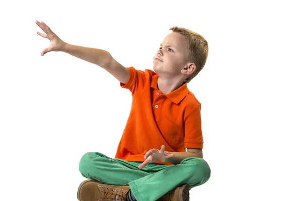 Divertente ragazzo mostra emozioni — Foto Stock