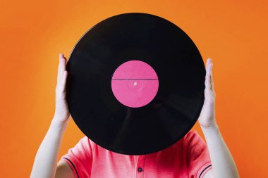 eski bir müzikal gramofon kaydı-Tamam