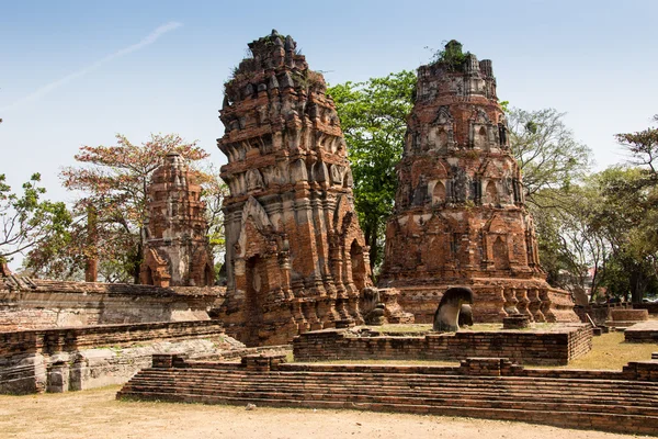 Chrám Wat Si kamarád v historický park Sukhothai, Thajsko — Stock fotografie