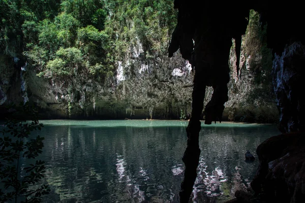 Grotte Hinagdanan à Panglao . — Photo