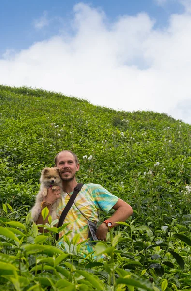 Mann mit Hund — Stockfoto