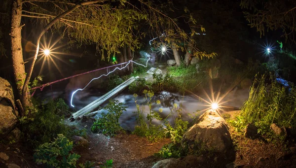 Río de montaña en High Tatras, Eslovaquia por la noche — Foto de Stock