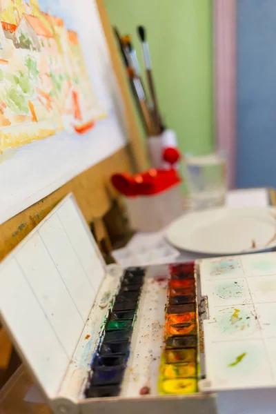 Group of old used paint brushes — Stock Photo, Image