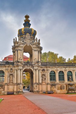 Berlin, Almanya - 02 Ekim 2016: Histoirical Dresden eski şehrin merkezine. Dresden seçmen ve Kings Saxony.Saxony, Almanya'nın başkenti ve kraliyet ikametgahı olarak uzun bir geçmişi vardır.