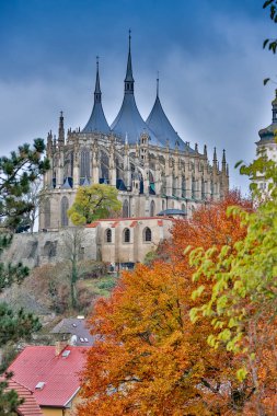 Sıkıcı bir sonbahar günü, Almanya, Europe Ernst Moselle Köyü Kilisesi