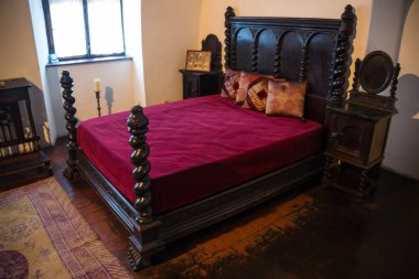 Kepek, Romanya - 19 Kasım 2016: İç Drakula Şatosu. Drakula efsanesi bağlı çeşitli mekanlar arasında.