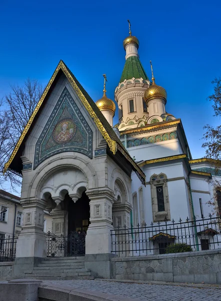 Güzel ve şaşırtıcı Rus Kilisesi, Sofia, Bulgaristan — Stok fotoğraf