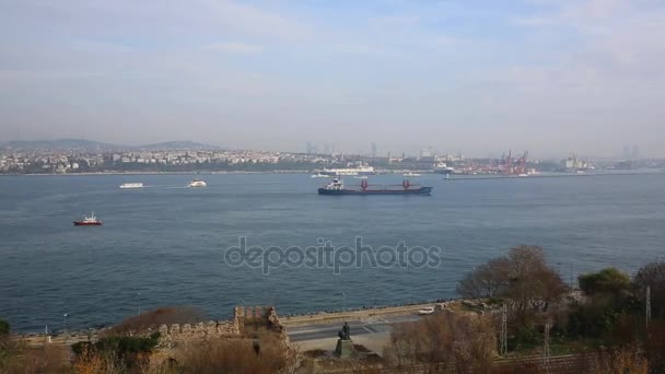 Λιμάνι του Eminonu, Κωνσταντινούπολη, Τουρκία — Αρχείο Βίντεο