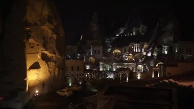 Pan Timelapse görünümü Köyü Göreme Kapadokya gece Türkiye'de