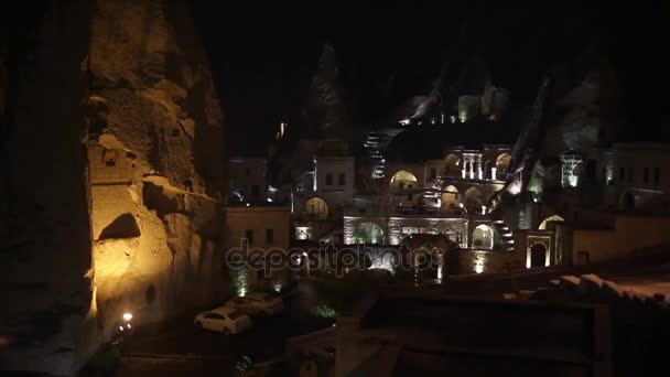 Pan Timelapse view of Goreme village in Cappadocia at night in Turkey — Stock Video