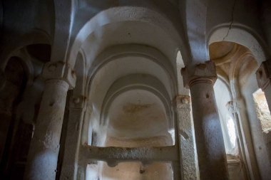 Kireçli yeraltı mağara Manastırı, Kalach, Voronezh bölgesi yeraltı kilisede terk