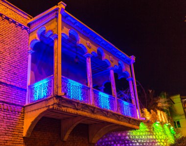 Tiflis geleneksel bir Balkonlu ev. Eski şehir