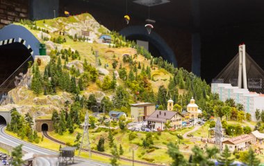 Şehir Petersburg St Grand-sahte Müzesi vadide tepeden panoramik görünümdür.