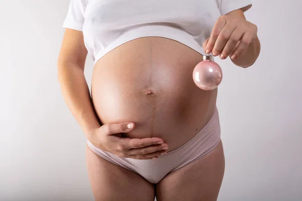 Nahaufnahme von einem süßen Schwangerschaftsbauch — Stockfoto