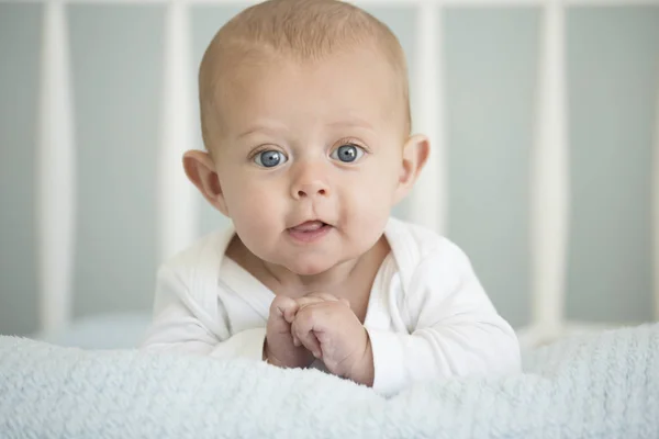 Caucásico bebé niño —  Fotos de Stock