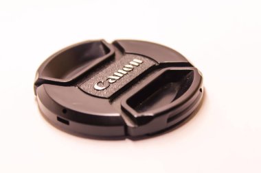 Canon mercek kapağının bir resmi