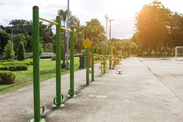 Aparatos Fitness Instalados Aire Libre Parque — Foto de Stock