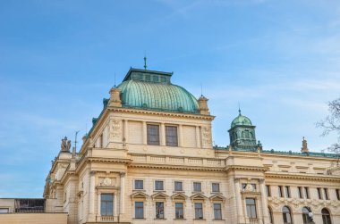Pilsen, Bohemya, Çek Cumhuriyeti 'ndeki tiyatronun tarihi binası. Neo-Rönesans tarzında yapılmış, yeni sanat öğeleriyle. Şehir Kültür Mirası ve Turizm Tarihi