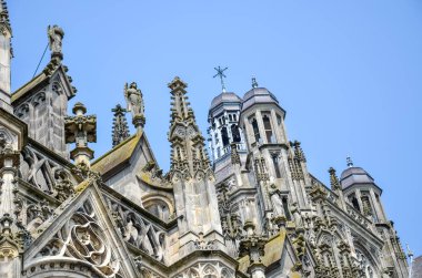 Hertogenbosch, Kuzey Brabant, Hollanda 'daki St. John Katedrali. Hollanda Gotik mimarisi, Hollanda 'nın en büyük Katolik kilisesi. Şehir merkezinin hakimi.