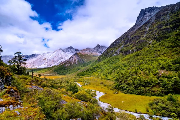 Yading reserva natural — Fotografia de Stock