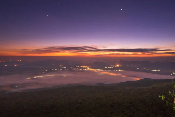 Sonnenaufgang im Berg — Stockfoto