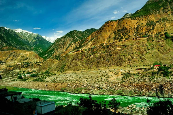 Vista aérea al río y valle del Indo, Karakoram, Pakistán —  Fotos de Stock