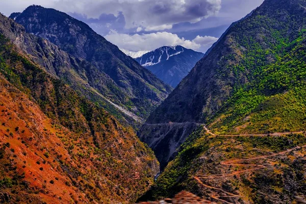 Vista para a rodovia karakoram e vale — Fotografia de Stock