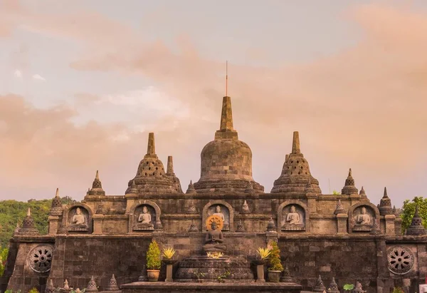 Buddhistiska templet av Banjar på ön Bali Indonesien — Stockfoto