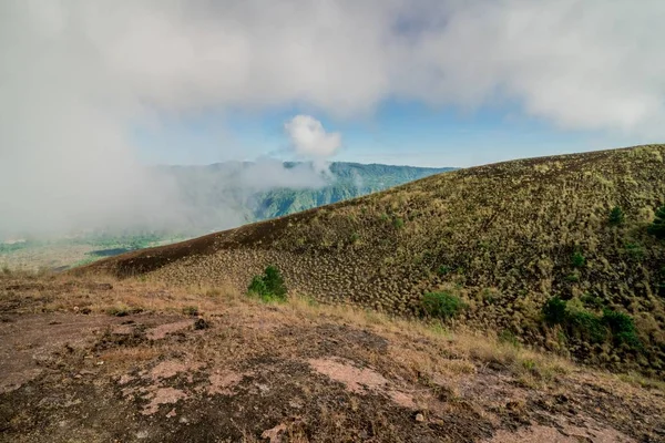 Vulkaan mount gunung batur, kintamani, bali — Stockfoto