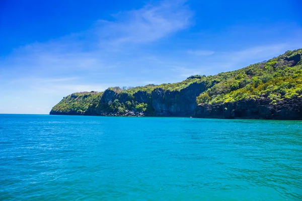 Sunrise beach ve deniz